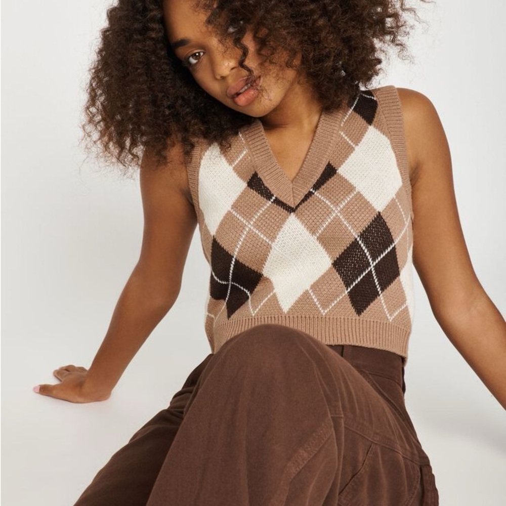 Garage Abigail Midi Sweater Brown Tan Cropped Knit Preppy Academia Medium